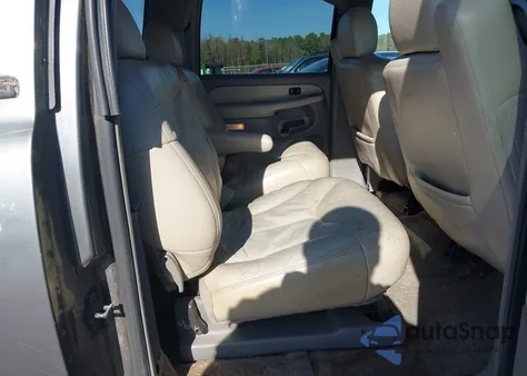 2001 GMC Yukon Xl 1500 Slt from USA, damaged, VIN 3GKFK16T81G226493